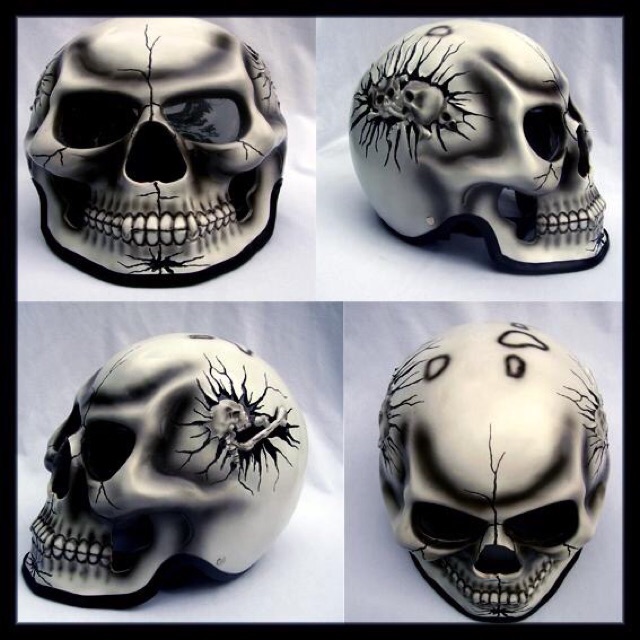 Helm Unik 3D tengkorak