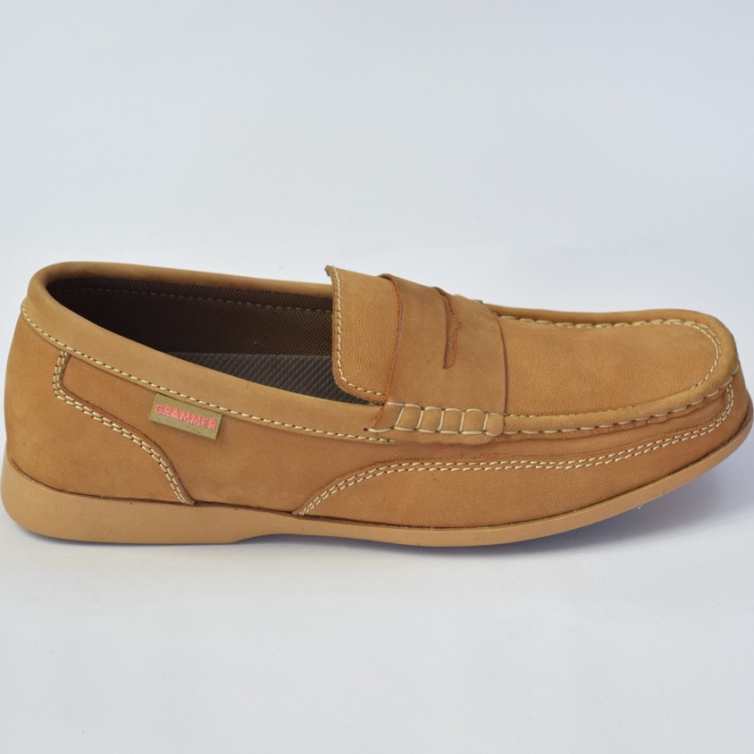 Sepatu Casual Pria Kulit Asli Moccasin Sepatu Kasual Loafers Moccasin Grammer