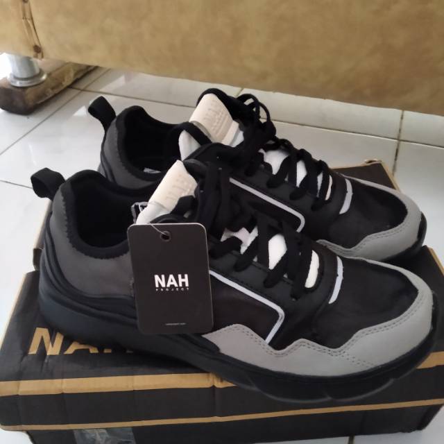 SEPATU NAH PROJECT MONOTRANSLUCENT NEXT GEN SIZE 41 - (BARU)