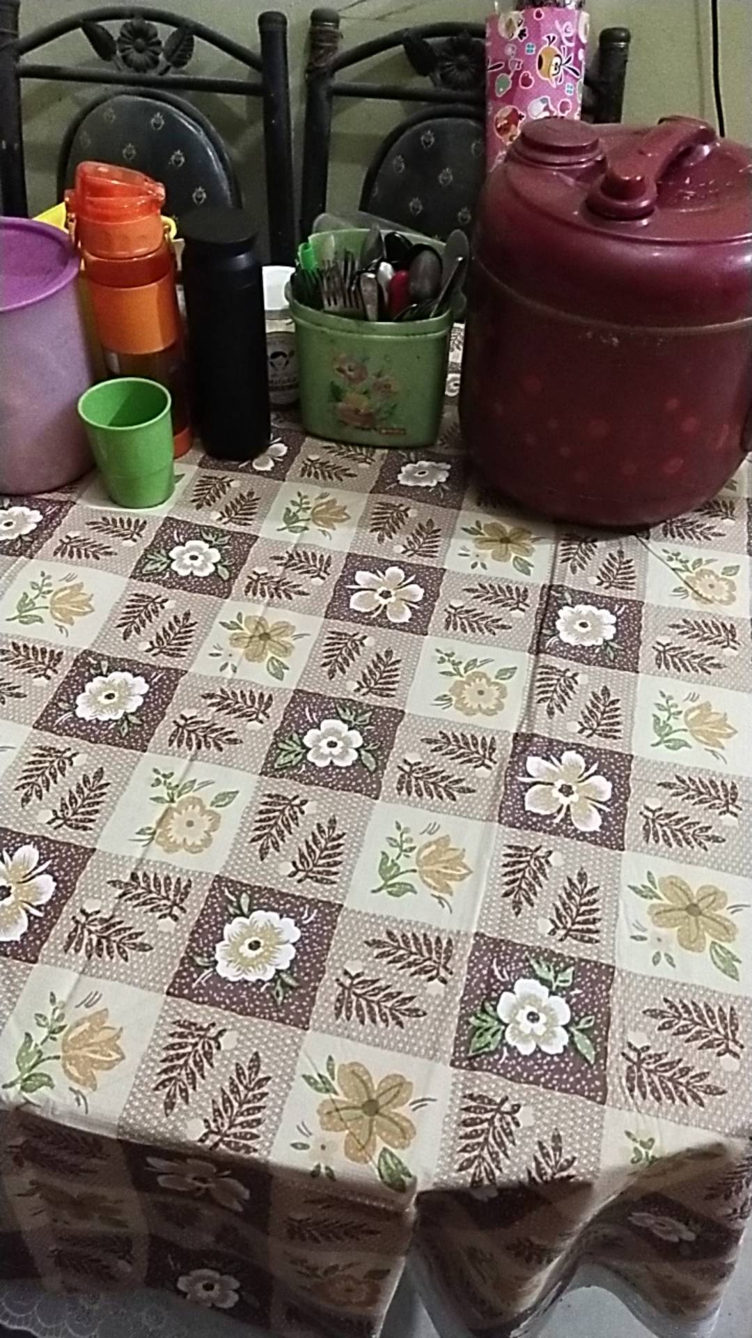 Taplak Meja Makan Plastik Tebal Oval 152x228cm Shabby Chic Leopard