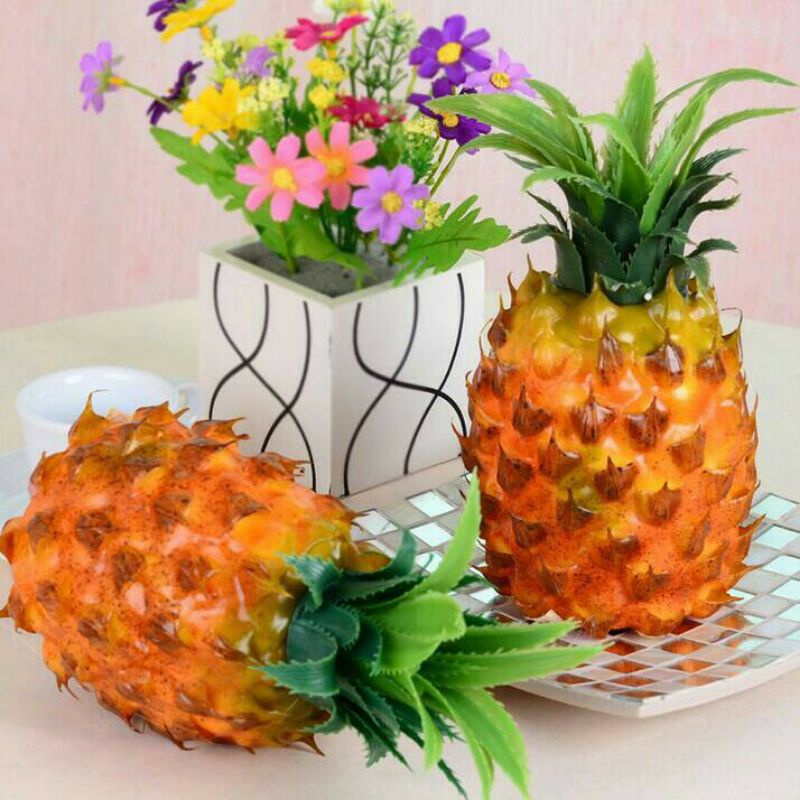 Buah Nanas palsu/hiasan buah/buah palsu/buah tiruan. MIRIP DENGAN ASLInya