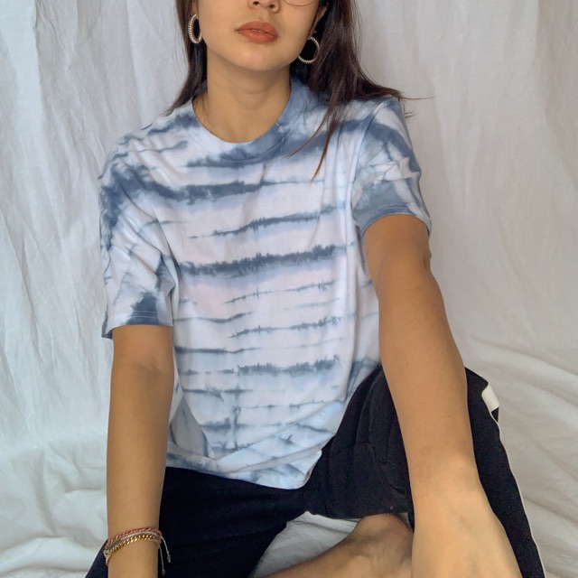  Kaos  tie  dye  white base with salur 2 pilihan warna  