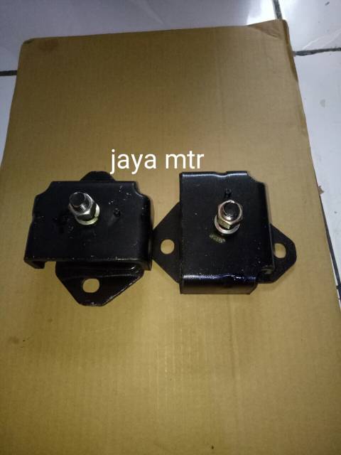 Engine mounting isuzu ELF nhr55 /77ps/ nkr55