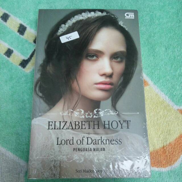 Elizabeth Hoyt - lord of darkness