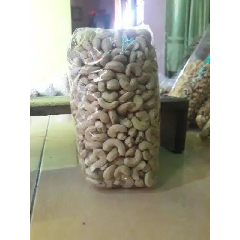 

KACANG MEDE UTUH MENTAH SULAWESI 1KG