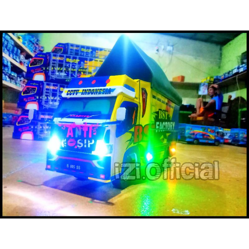 MINIATUR TRUK OLENG MINIATUR ANTI GOSIP MURAH FULL LAMPU TERPAL RODA KAYU