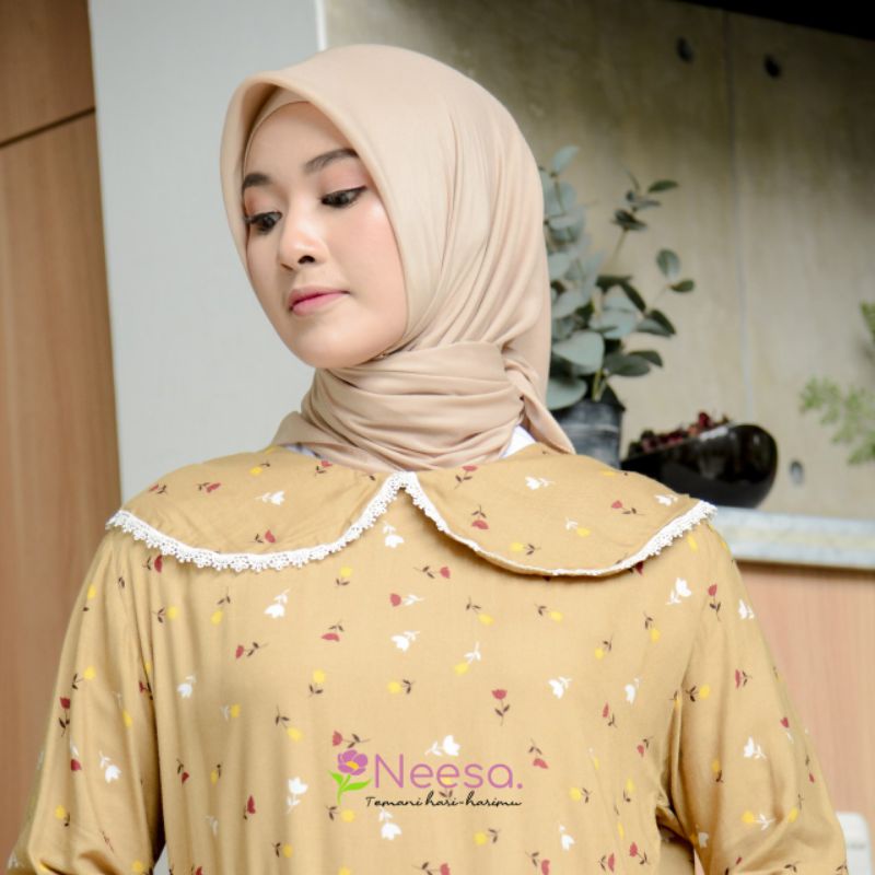 Azzahra Tunik Kerah Gold