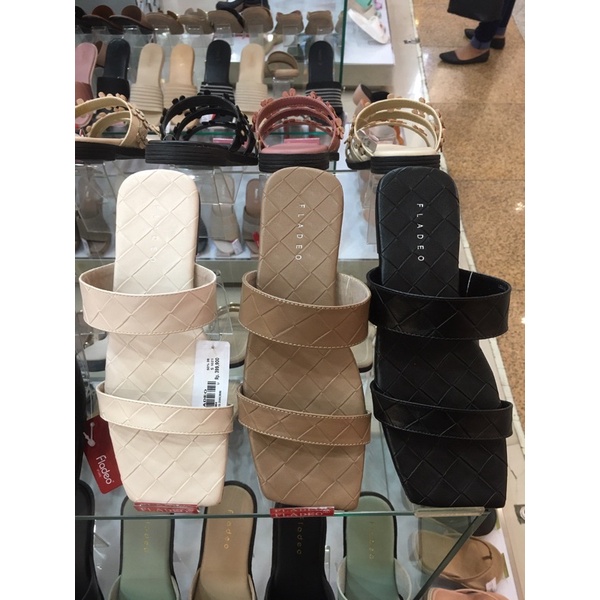 Sandal Flat Wanita Fladeo