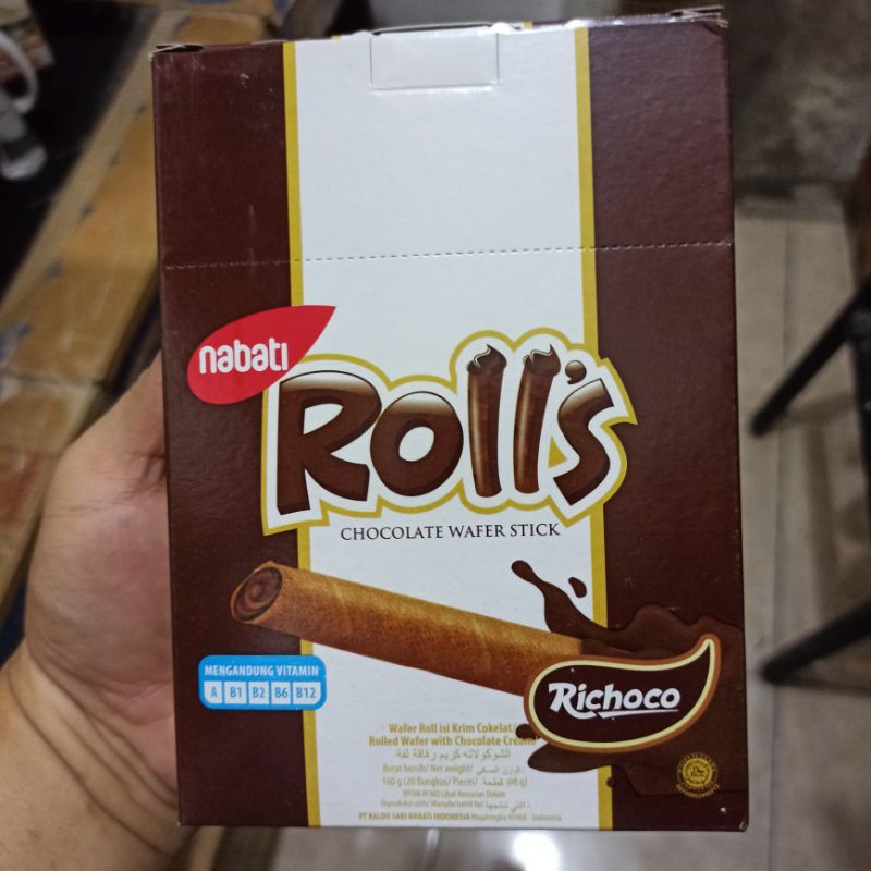 

Richeese Nabati Rolls Rasa Coklat Isi 20 Pcs