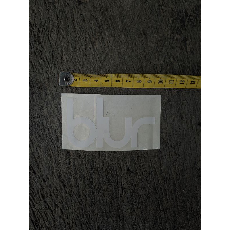 

sticker band blur cutting