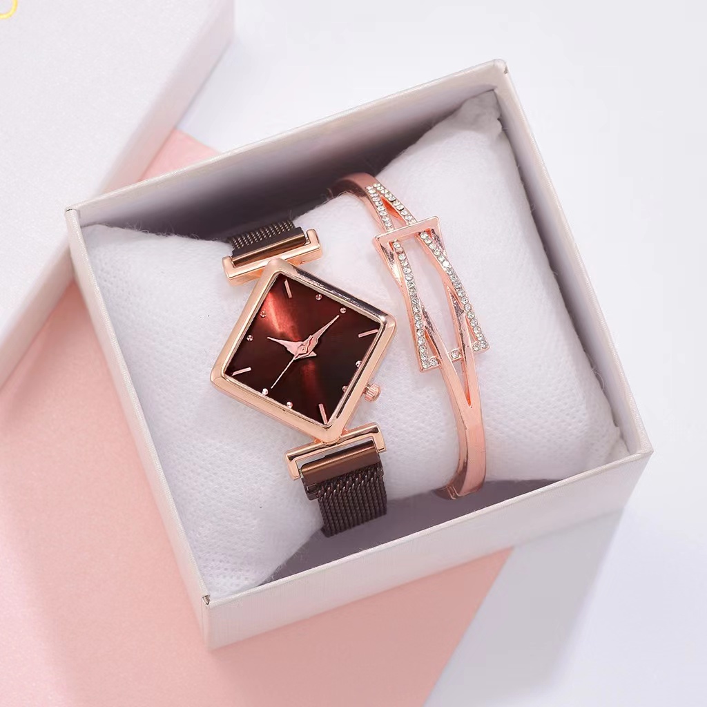 Jam Tangan Wanita Strap Rantai Pasir Dial Segitiga Analog Quartz - Watch Korean Fashion