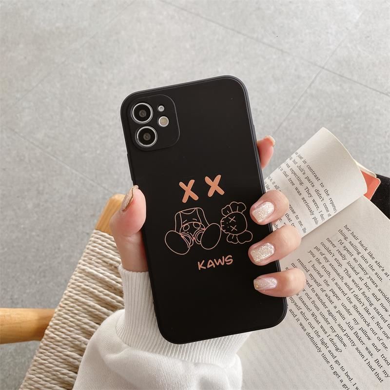 Soft case Silikon Karet Anti Jatuh Motif print Beruang Emas Hitam Untuk iPhone 12promax 7 8Plus SE X XS XR 12 11 11promax