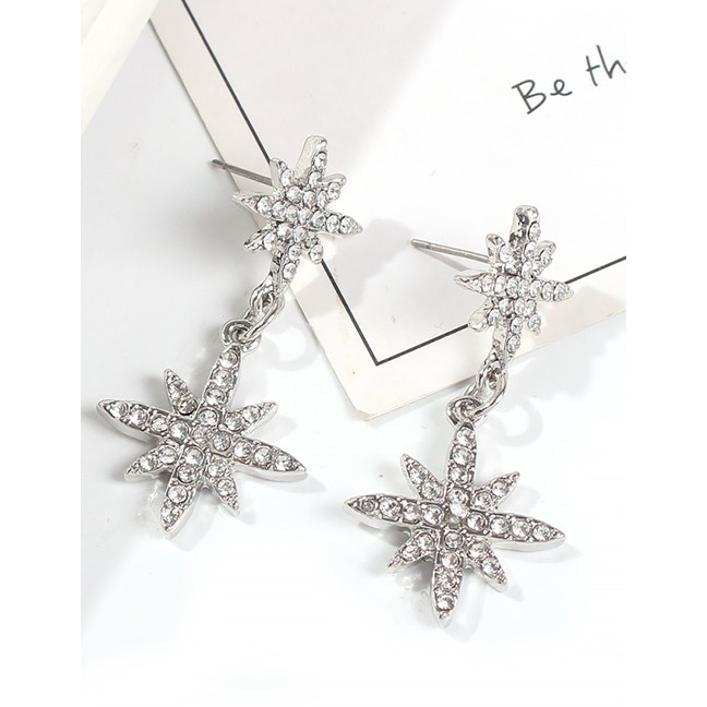 LRC Anting Tusuk Fashion White K Alloy Rhinestone Earrings D38854