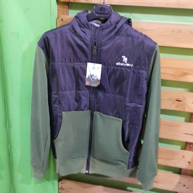 Jaket outdoor jacket eleven corona original