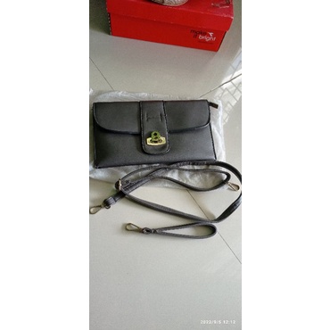 Jual Preloved Clutch Merk Les Femmes