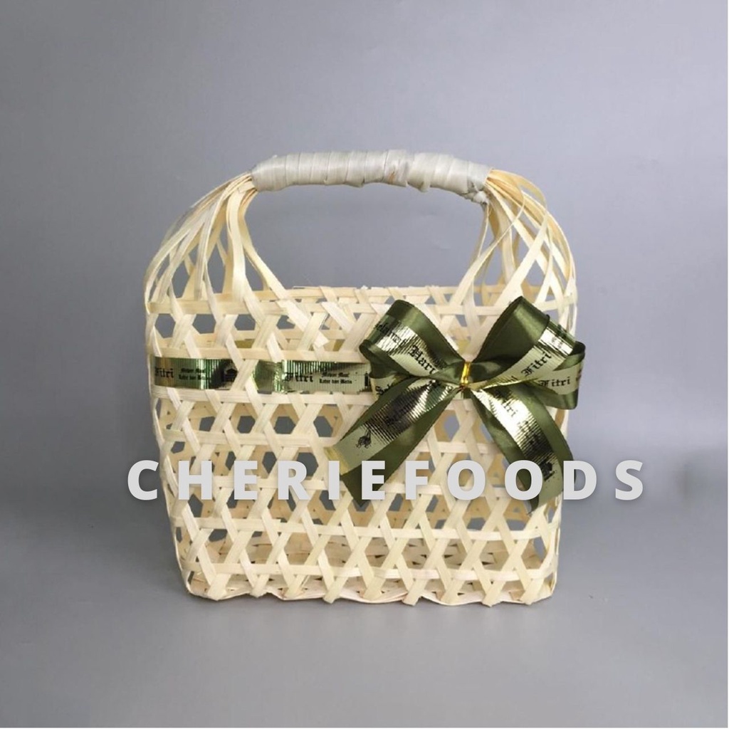 

Tas Bingkisan Anyaman Bambu / Hampers Keranjang Hari Raya / Lebaran