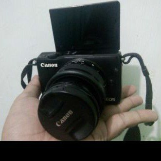 Kamera Mirrorless Canon M10 Bekas