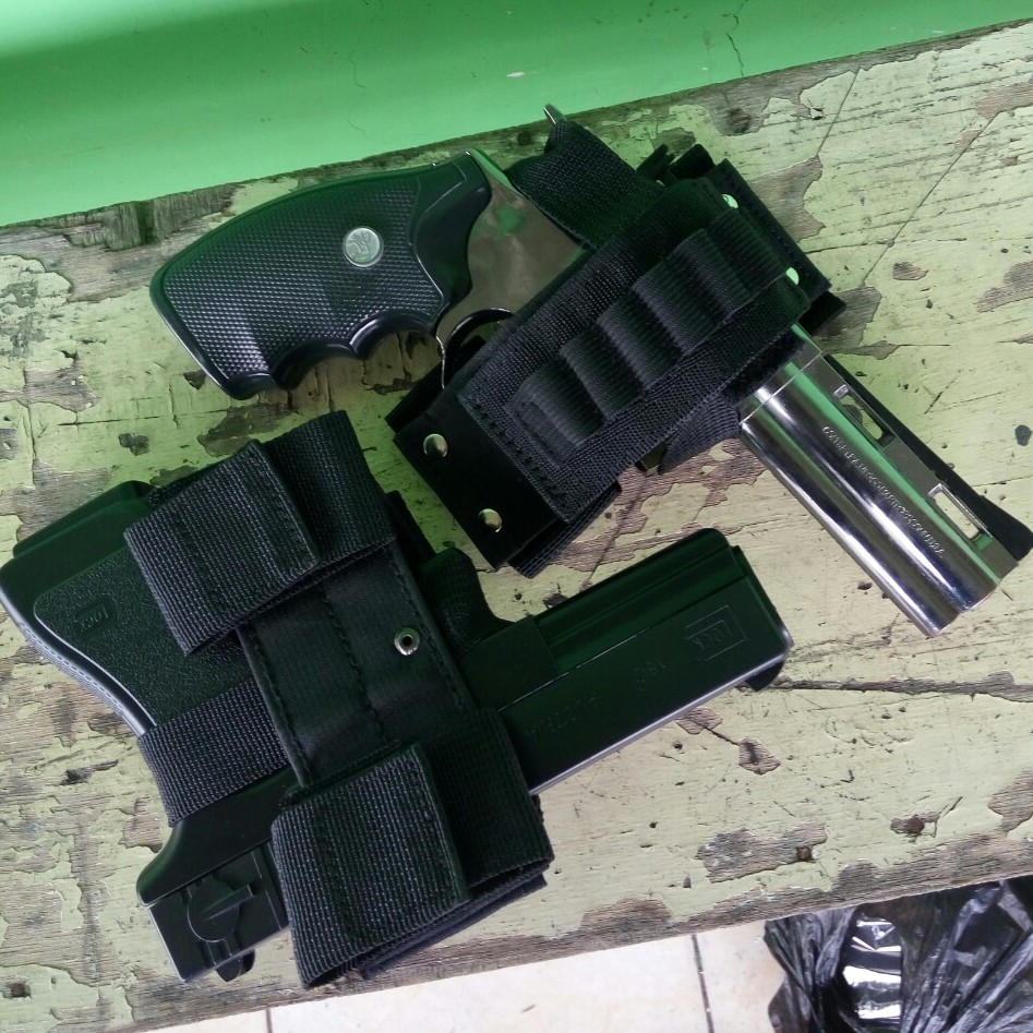 Holster Universal Sarung Pistol