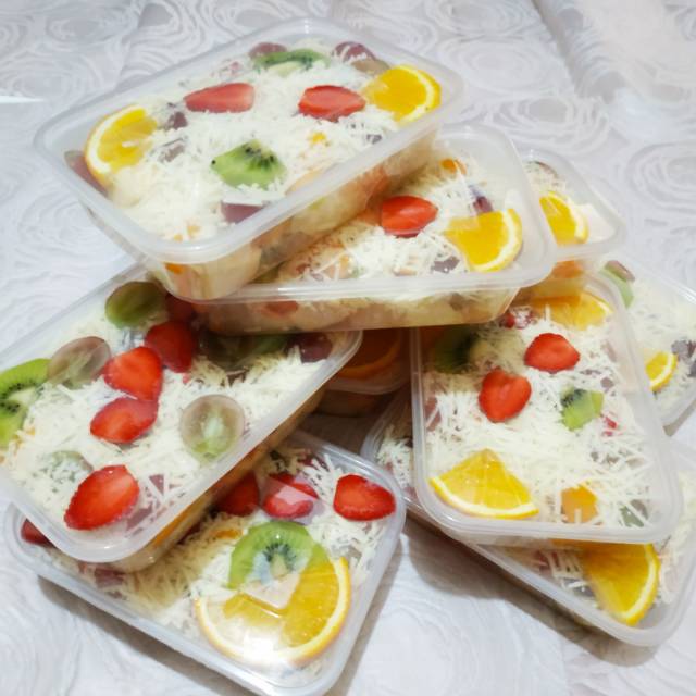 

SALAD BUAH PREMIUM DENGAN MAYO YOGURT MANIS SEGARR (LARGE=750 ML)