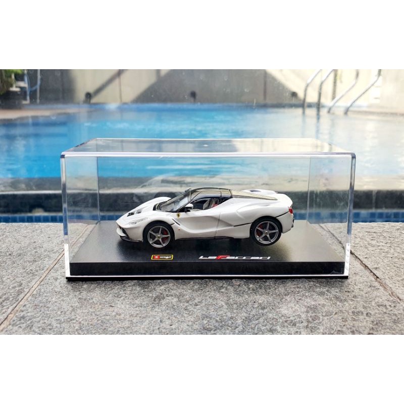 Bburago 1/43 Ferrari Signature Series LaFerrari White Miniatur Diecast Mobil Mobilan Pajangan