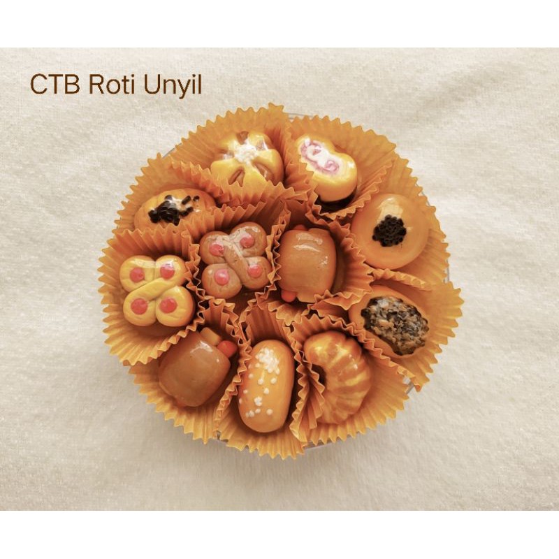 

.CTB roti Unyil - coklat karakter bentuk roti unyil lucu unik enak halal ( DS BGR )