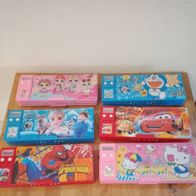 

Kotak pensil jumbo gliter kode