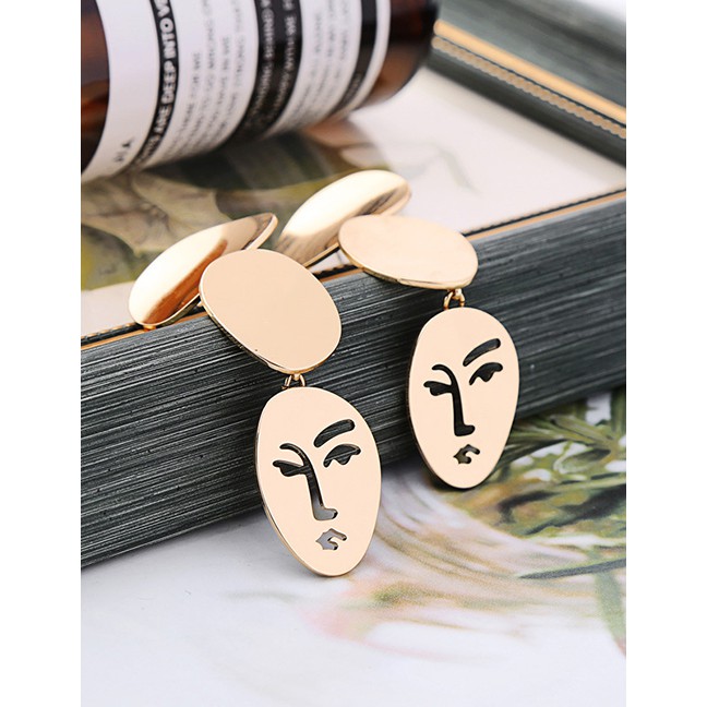 LRC Anting Tusuk Fashion Gold Geometric Irregular Human Face Earrings F63497