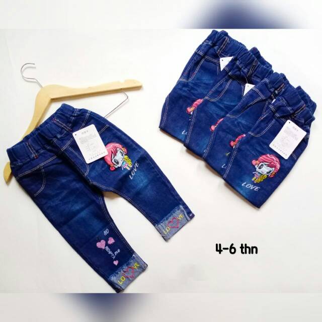 CELANA JEANS ANAK PEREMPUAN BORDIR MURAH SIZE 1-6 TAHUN TAHUN ini