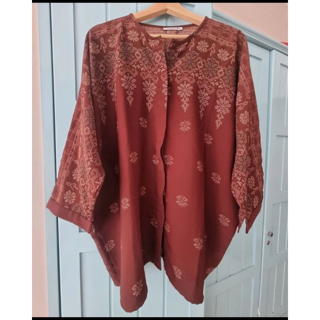 Sanjay top maroon Ria miranda