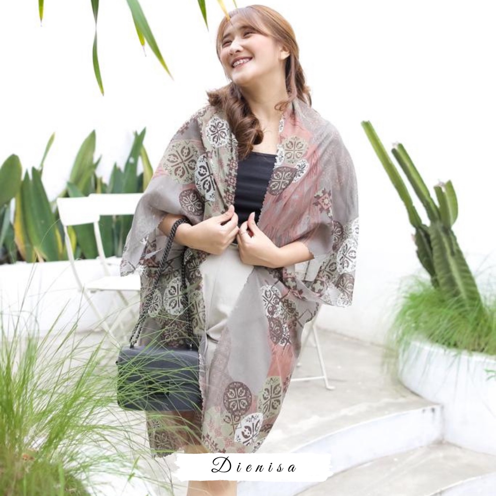 Kiyumi Kimono Long Outer Scraft Lasercut Oversize Motif Batik Kekinian Bahan Voal Premium Cardigan Batwing Etnik OOTD Hijab Terbaru-02