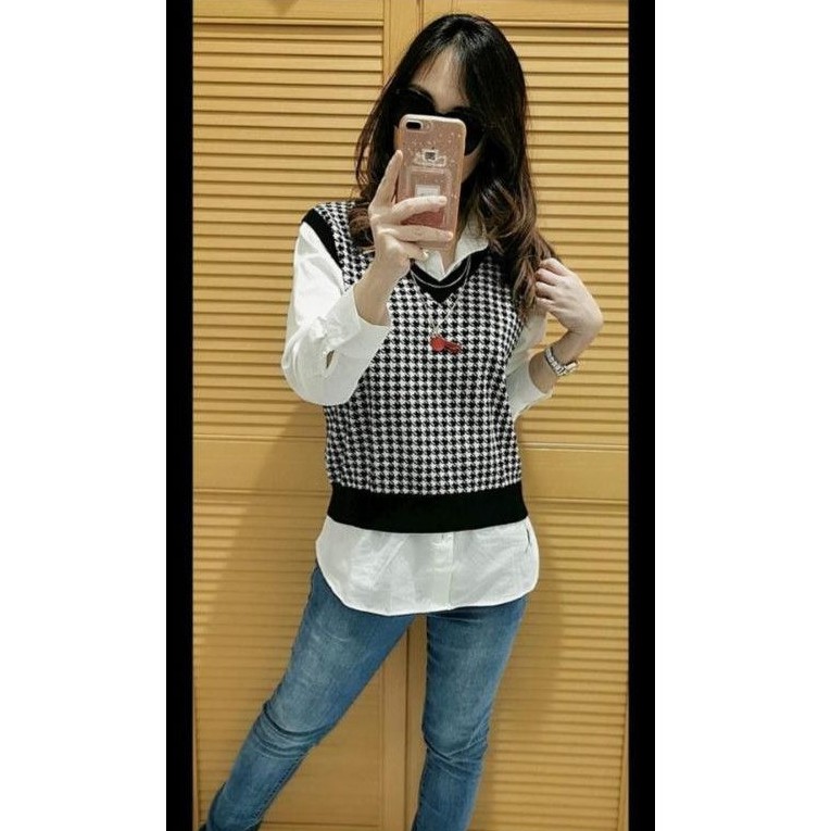 One set (inner crepe zara ld 108 cm + outer rajut ld 110 cm)