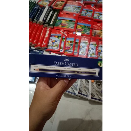 

Pensil Faber Castell HB Goldfaber 1221 (1 pack isi 12 pcs)