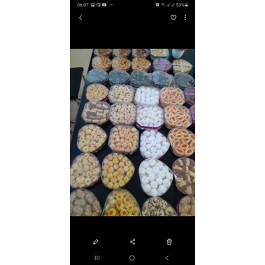 

kue kering marisini
