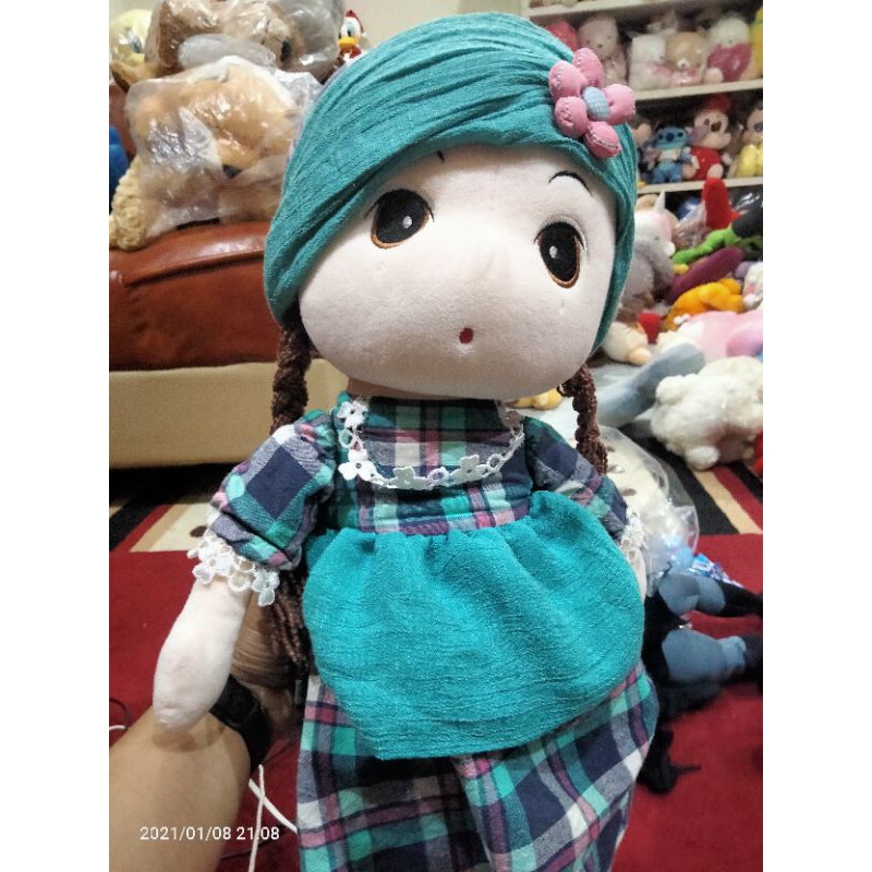 Boneka Cewek metto HWD