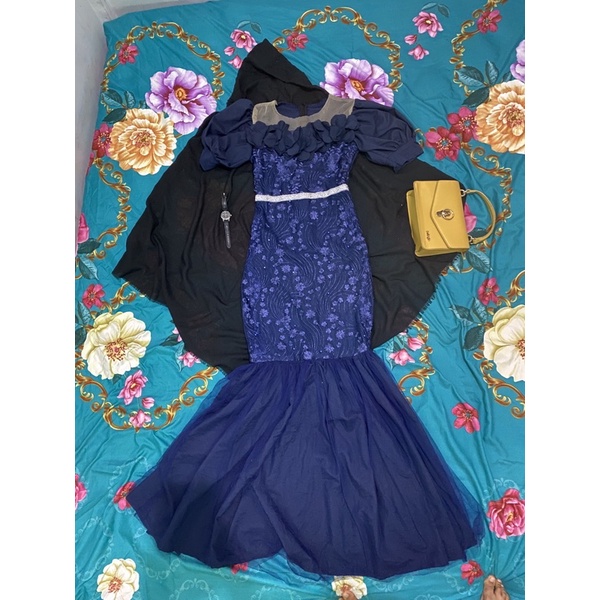 preloved gaun panjang/ preloved gaun nyanyi/ gaun singer/ gaun lorenz