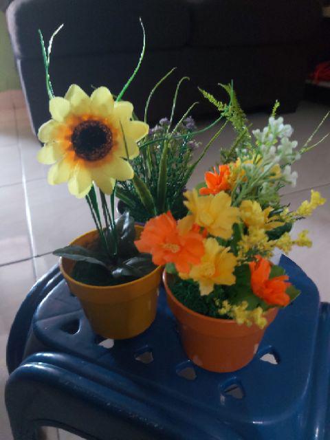 Set Pot + Bunga Hias Rumput Bunga Palsu Bunga Plastik Rumput Artifisial  Hiasan Rumah Shabby Lover