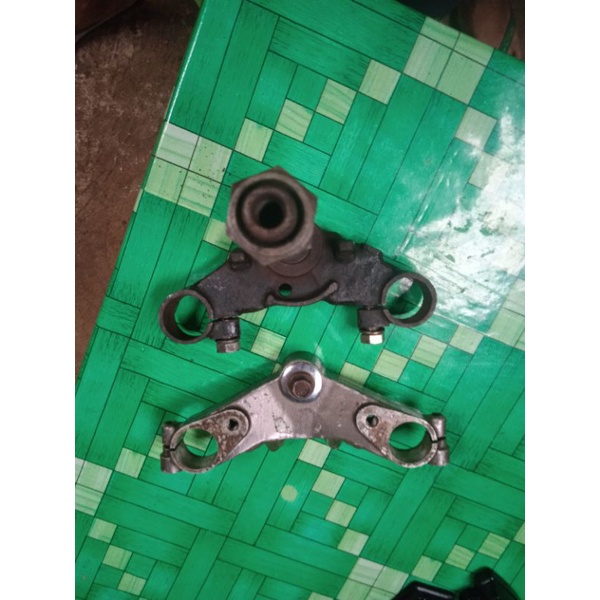 Segitiga stang stir suzuki rgr original pnp honda dan as 33