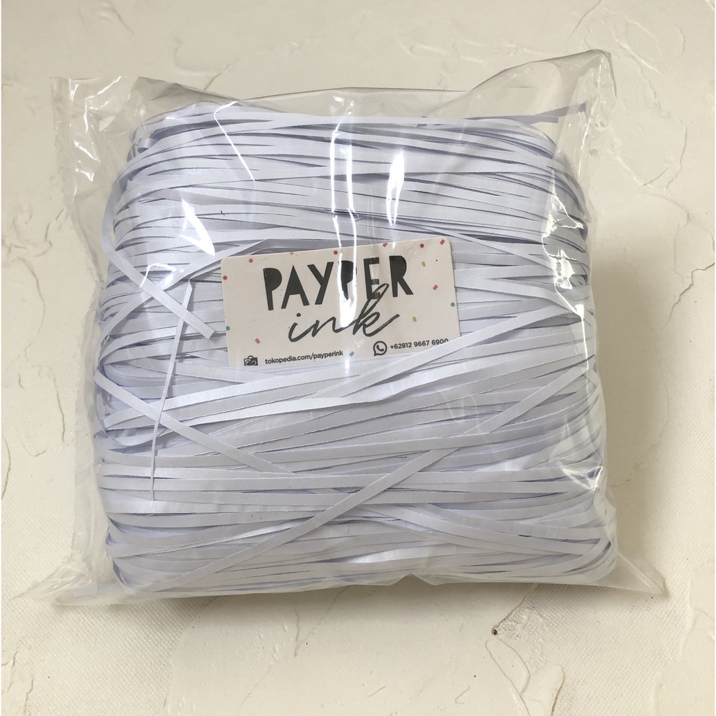 

200 gr shredded paper / straight cut Olaf White putih / kertas serut