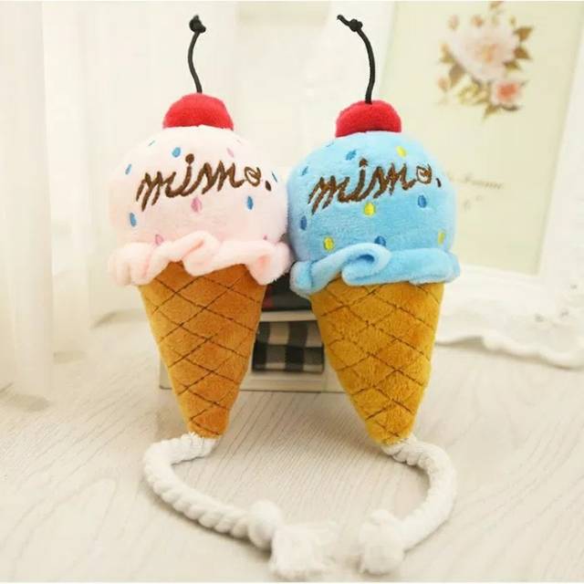 Mainan anjing squeaky dog toy. Boneka plush ice cream