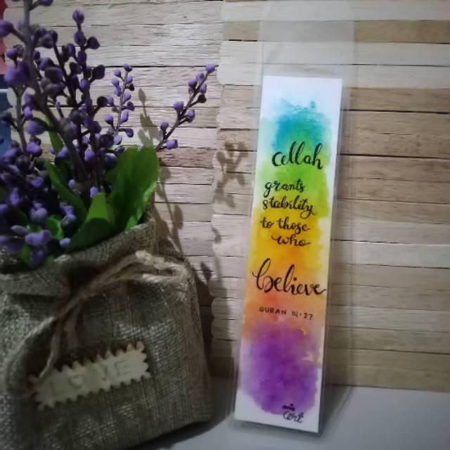 

Bookmark watercolor (pembatas buku)