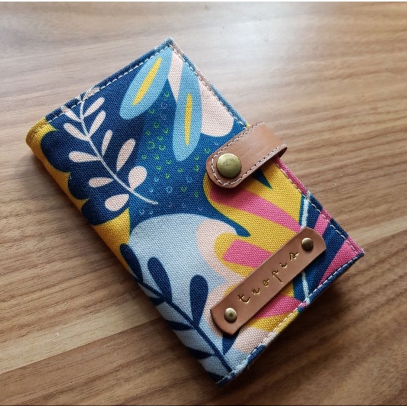 Preloved TROPIS Printed Passport Case or Cover