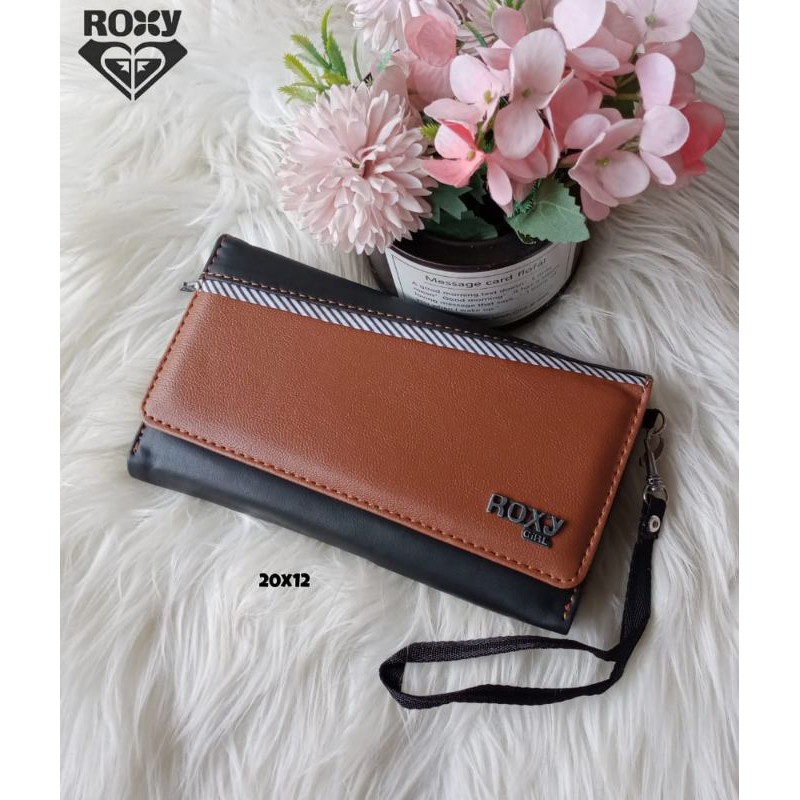 dompet panjang wanita roxy