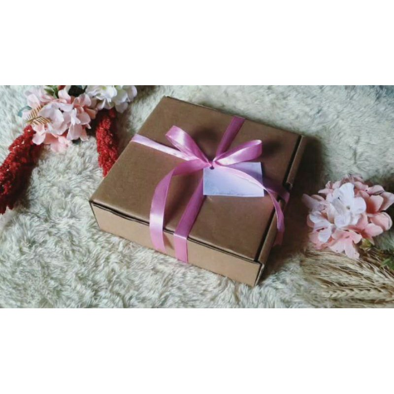 

Hampers Gift Box Snack