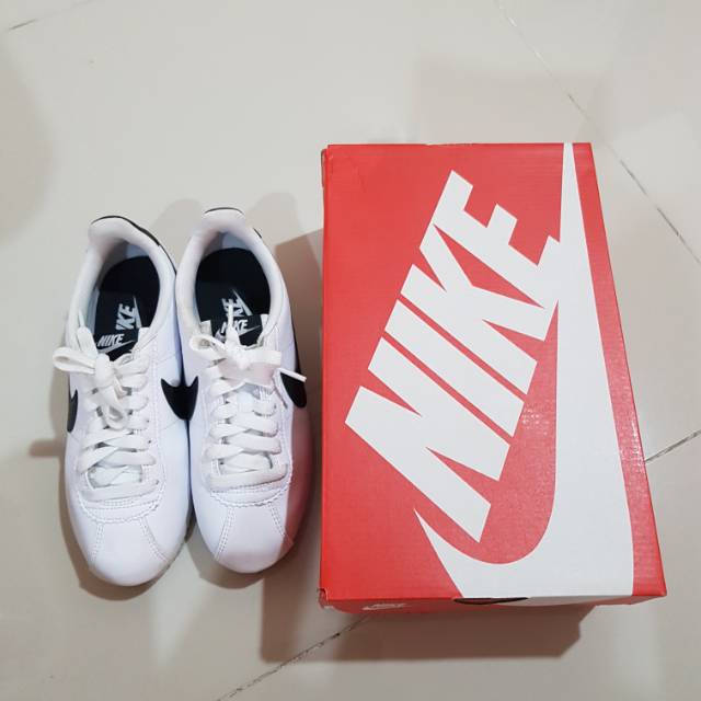 Nike Cortez white black size 36,insole 