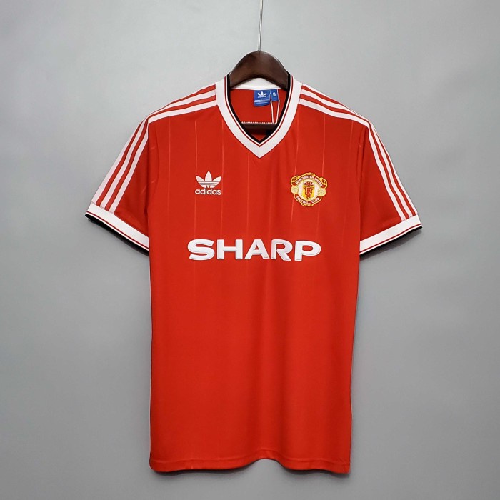 Jersey Retro Manchester United Home 1983/84