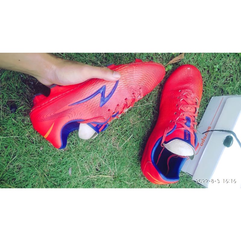 Sepatu Bola specs second Size 40