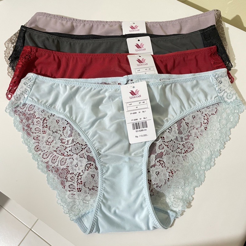 Wacoal Sexy Panty IP 4086 Lace / Renda Belakang Celana Dalam