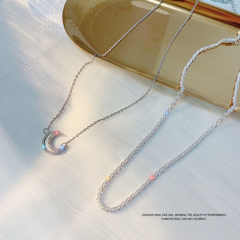 Kalung Rantai Klavikula Desain Bulan Ganda Warna silver Gaya Korea Untuk Perempuan