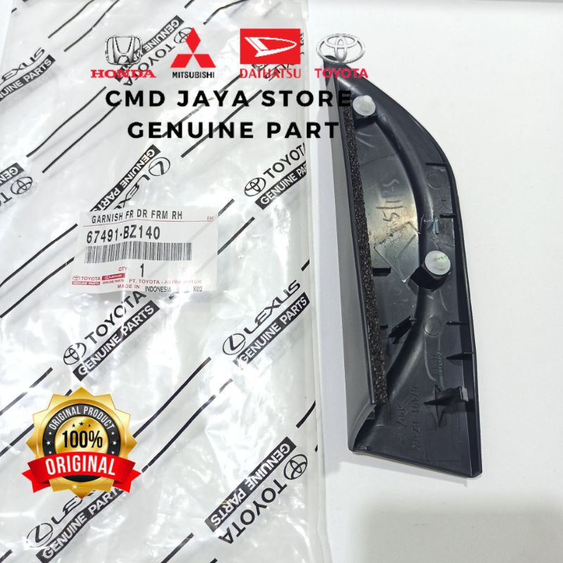 Garnish Cover Segitiga Spion Dalam Calya Sigra Original