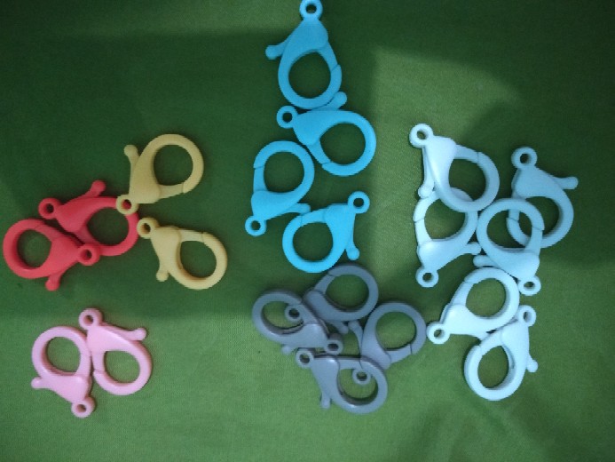 Kokot Udang ( 3 Cm ) Plastik Bisa Pilih Warna ( Per Pcs )